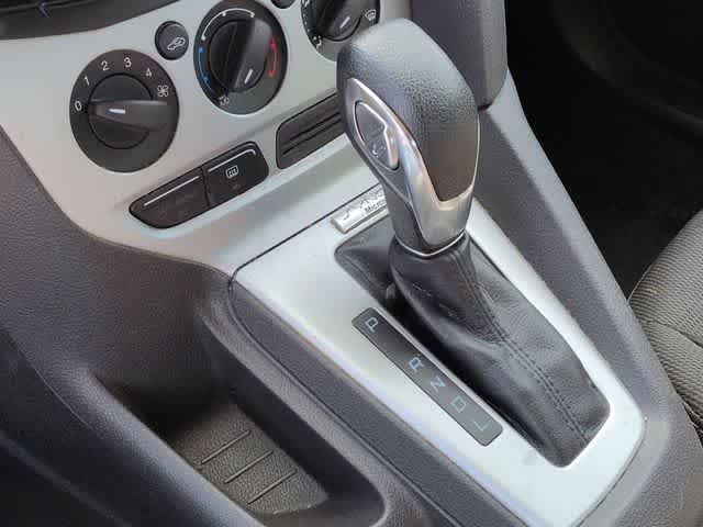 Thumbnail: 2014 Ford Focus - 24