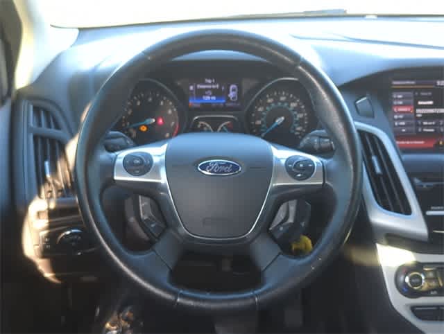 Thumbnail: 2013 Ford Focus - 22