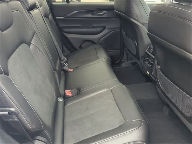 Thumbnail: 2025 Jeep Grand Cherokee - 21