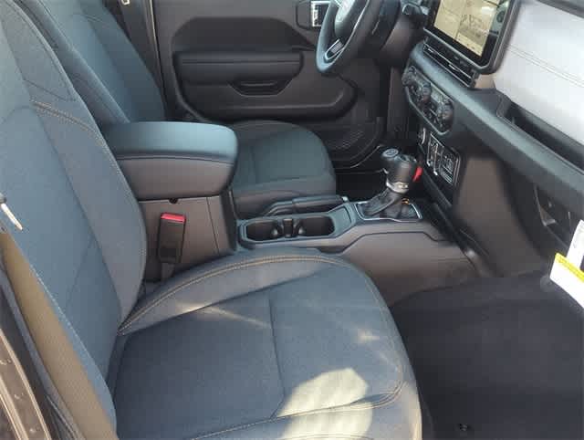 Thumbnail: 2025 Jeep Wrangler - 22