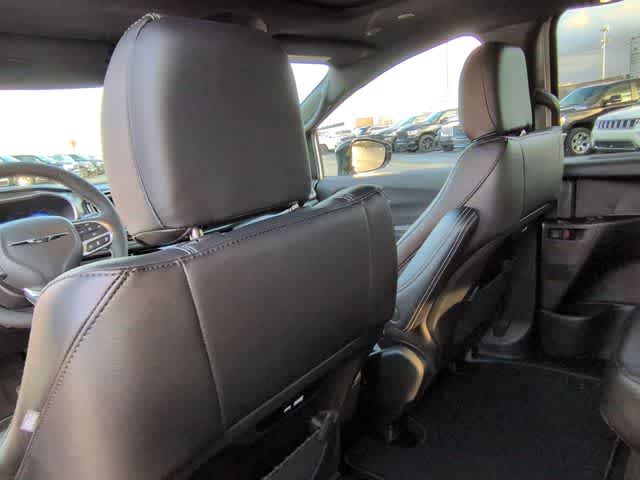 Thumbnail: 2026 Chrysler Pacifica - 19