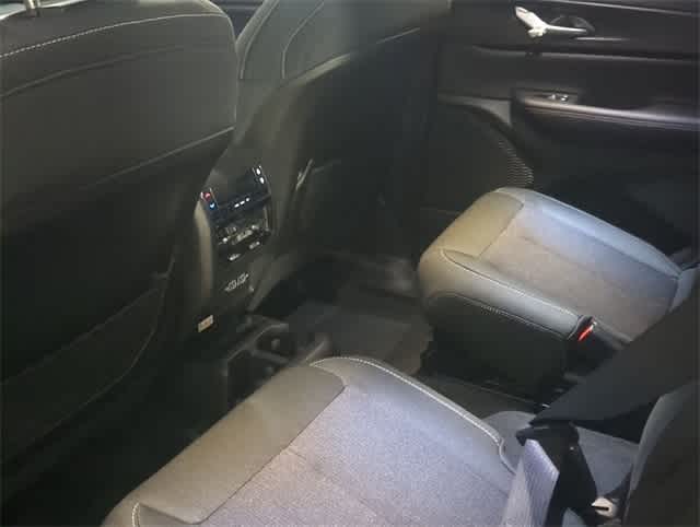 Thumbnail: 2025 Jeep Grand Cherokee L - 16