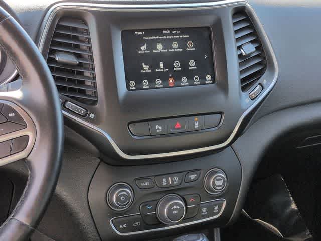 Thumbnail: 2021 Jeep Cherokee - 27