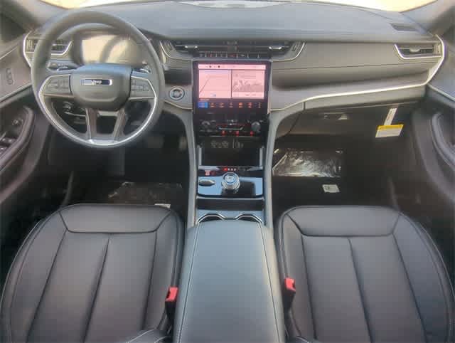 Thumbnail: 2025 Jeep Grand Cherokee - 14