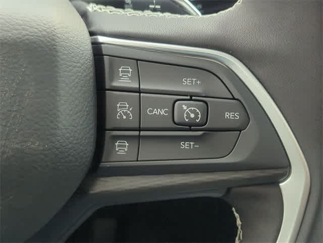 Thumbnail: 2025 Jeep Grand Cherokee - 25