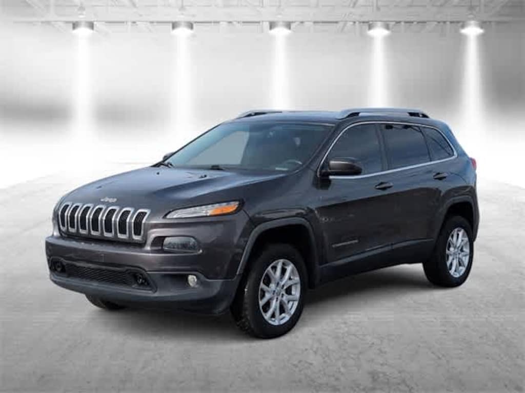 Used 2015 Jeep Cherokee Latitude SUV