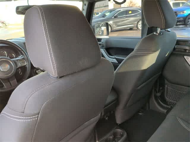 Thumbnail: 2016 Jeep Wrangler - 19