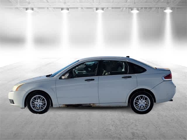 Thumbnail: 2010 Ford Focus - 5