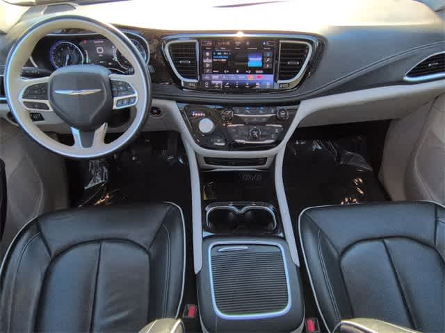 Thumbnail: 2021 Chrysler Pacifica - 15