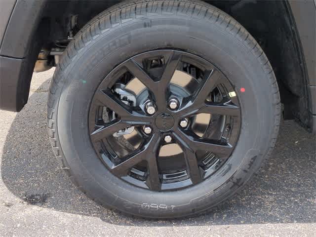 2025 Jeep Grand Cherokee Altitude 14