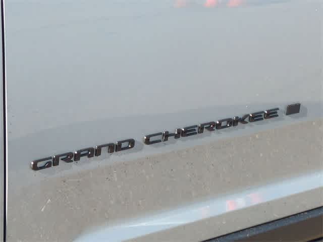 Thumbnail: 2025 Jeep Grand Cherokee - 12