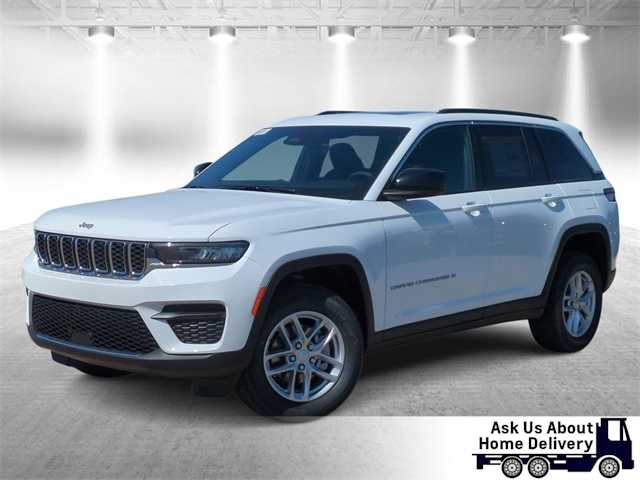 2025 Jeep Grand Cherokee Laredo -
                  Garden City, MI