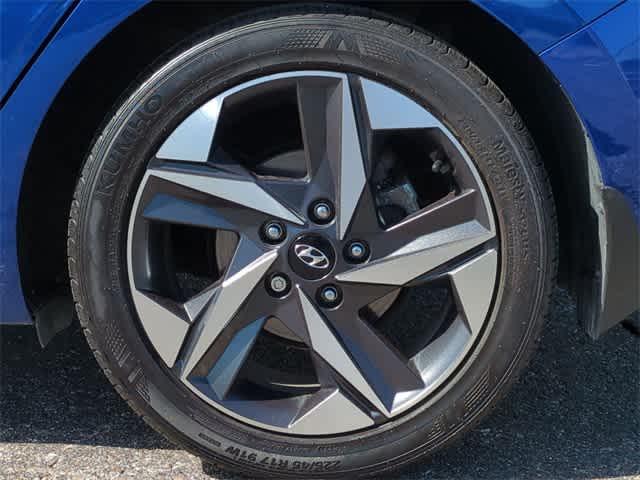 Thumbnail: 2023 Hyundai Elantra - 14