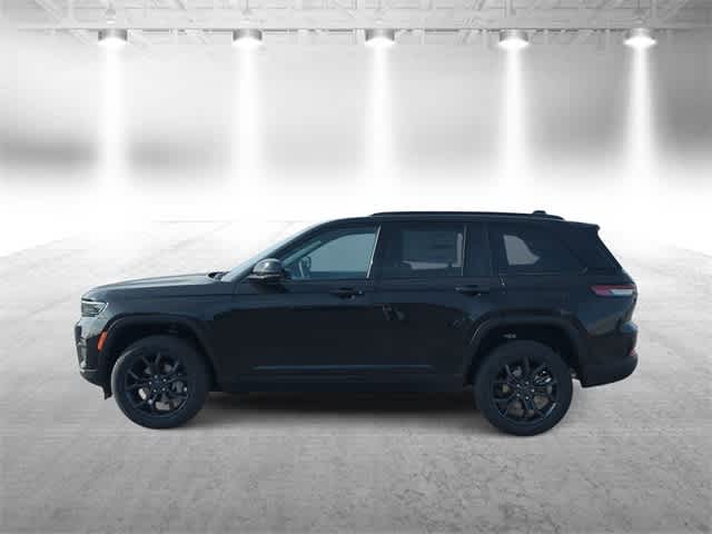 Thumbnail: 2025 Jeep Grand Cherokee - 5