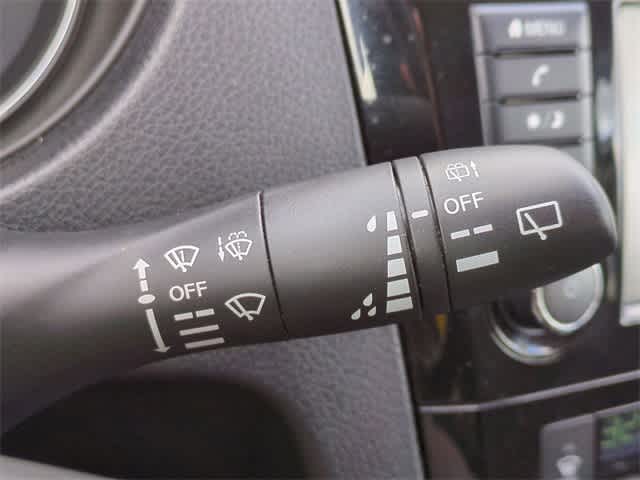 Thumbnail: 2020 Nissan Rogue - 24