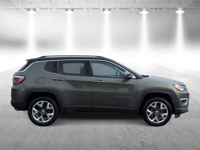 Thumbnail: 2018 Jeep Compass - 9