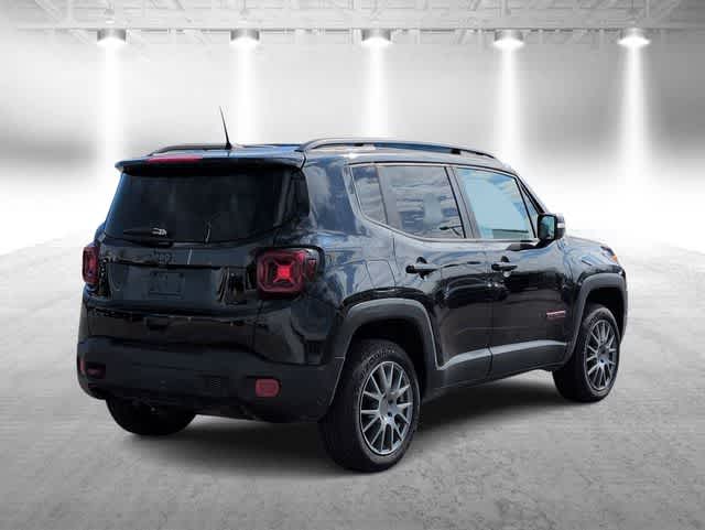 Thumbnail: 2019 Jeep Renegade - 8