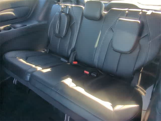 Thumbnail: 2026 Chrysler Voyager - 20