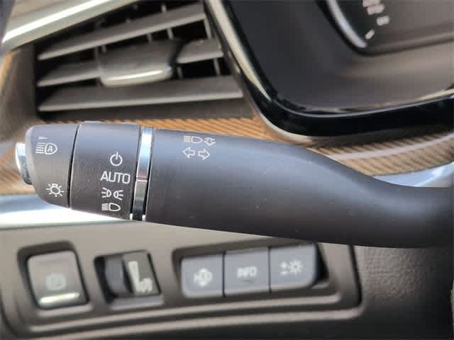 Thumbnail: 2017 Cadillac XT5 - 28