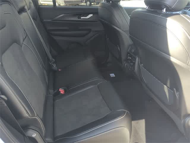 Thumbnail: 2025 Jeep Grand Cherokee - 21