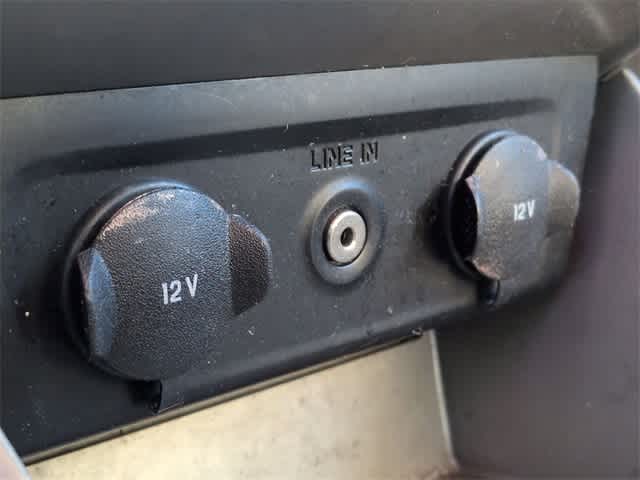 Thumbnail: 2010 Ford Focus - 25