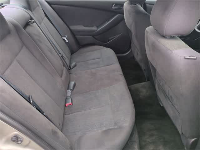 Thumbnail: 2012 Nissan Altima - 19