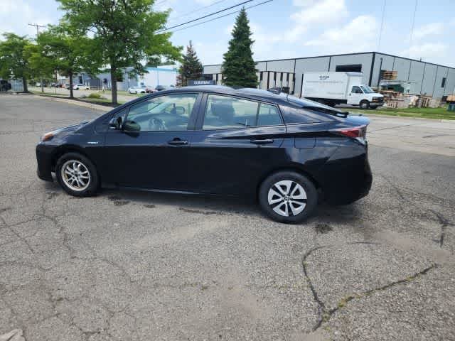 Thumbnail: 2016 Toyota Prius - 5
