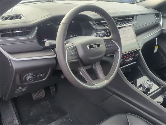 Thumbnail: 2025 Jeep Grand Cherokee - 10