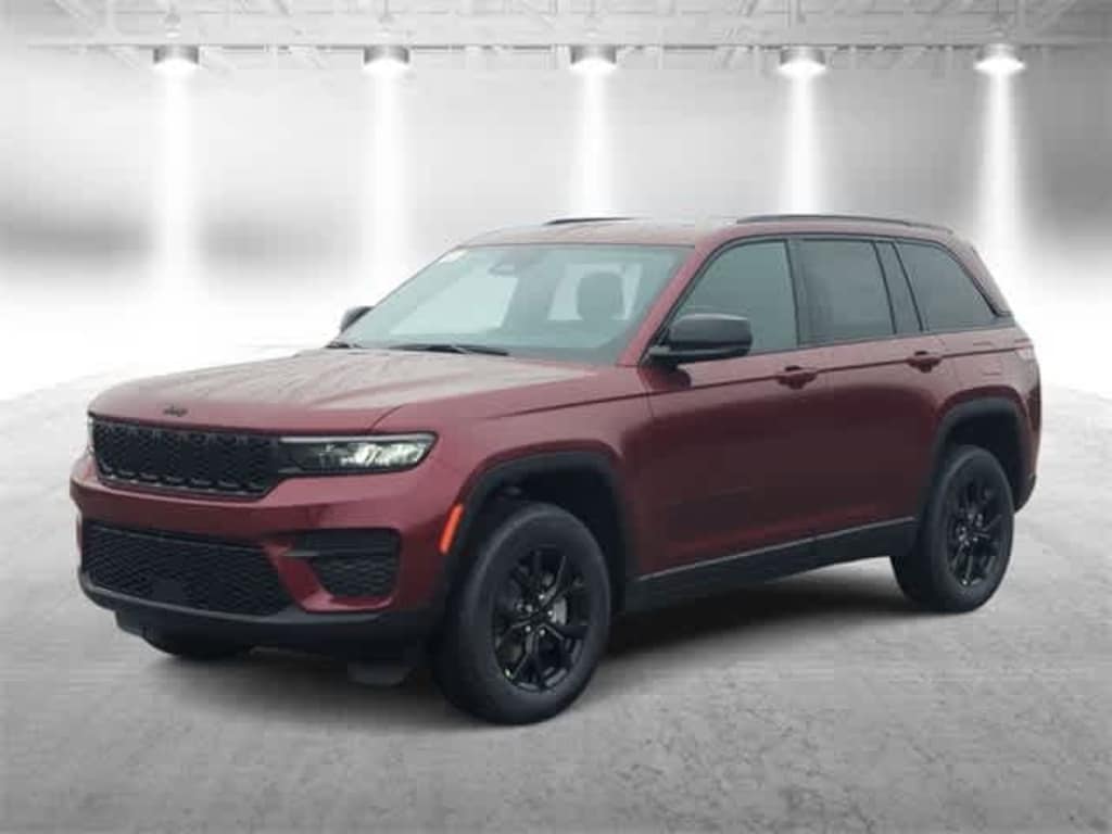New 2025 Jeep Grand Cherokee Laredo Sport Utility