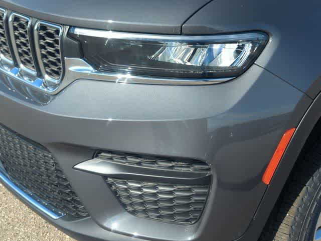 Thumbnail: 2025 Jeep Grand Cherokee - 11