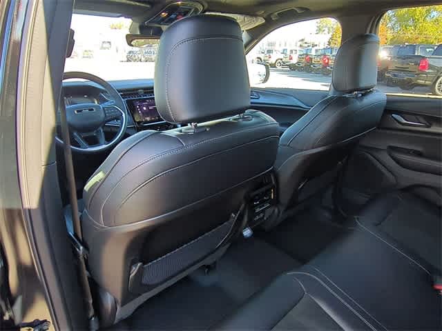 Thumbnail: 2025 Jeep Grand Cherokee - 18