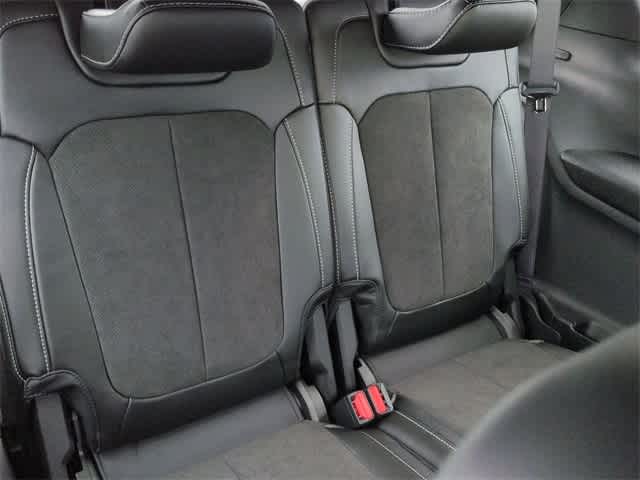 Thumbnail: 2025 Jeep Grand Cherokee L - 30