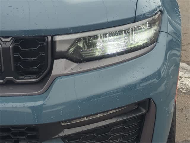 Thumbnail: 2026 Jeep Grand Cherokee - 11