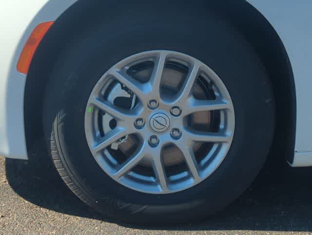 Thumbnail: 2026 Chrysler Voyager - 14