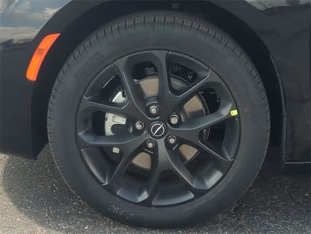 Thumbnail: 2026 Chrysler Pacifica - 14