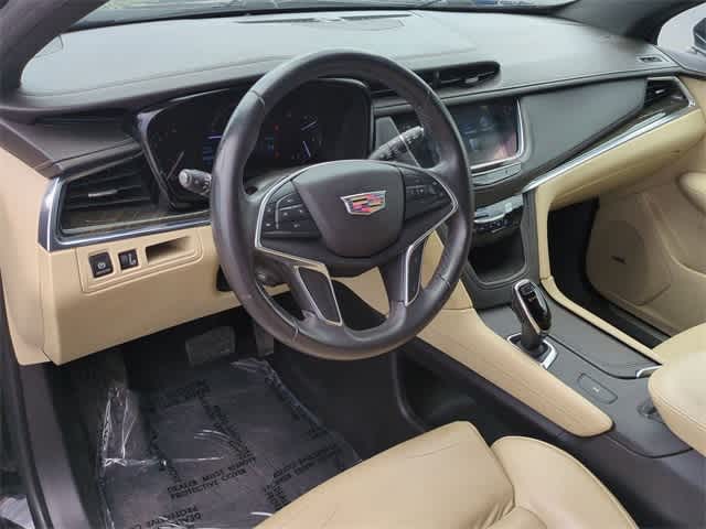 Thumbnail: 2017 Cadillac XT5 - 10