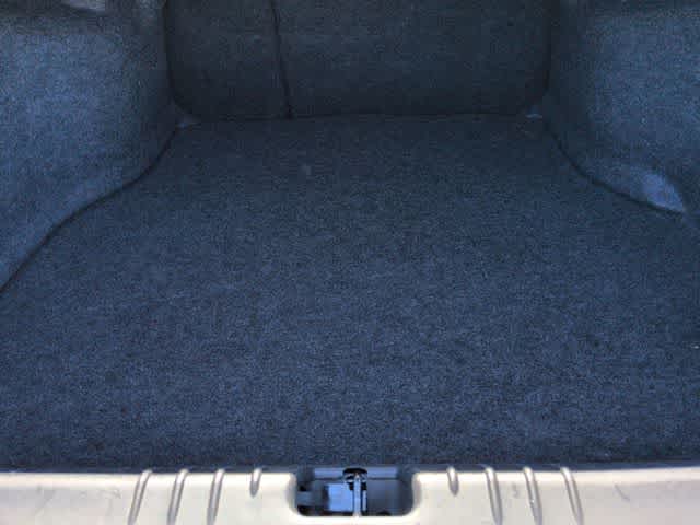 Thumbnail: 2011 Chevrolet Impala - 28