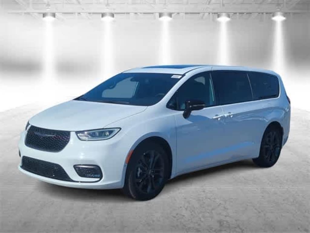 New 2026 Chrysler Pacifica Select Passenger Van