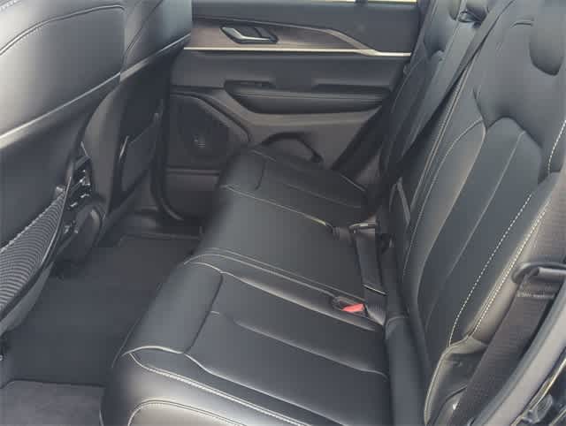 Thumbnail: 2025 Jeep Grand Cherokee - 20