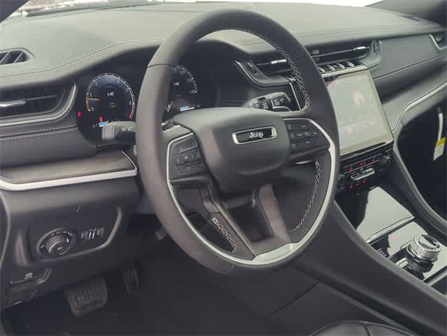 Thumbnail: 2025 Jeep Grand Cherokee - 10