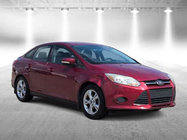 Used 2014 Ford Focus SE with VIN 1FADP3F29EL137215 for sale in Garden City, MI