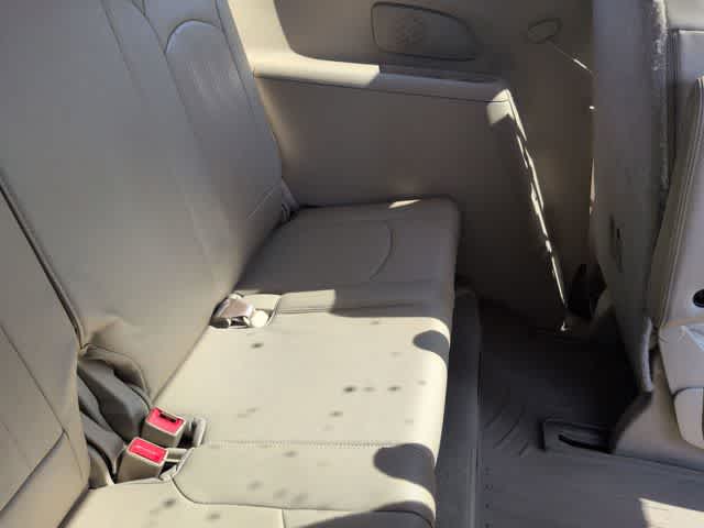 Thumbnail: 2011 Buick Enclave - 23