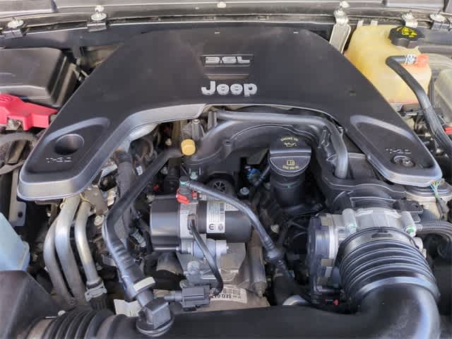 Thumbnail: 2021 Jeep Wrangler - 15