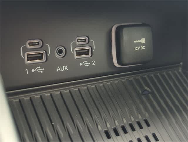 Thumbnail: 2026 Jeep Grand Cherokee - 32