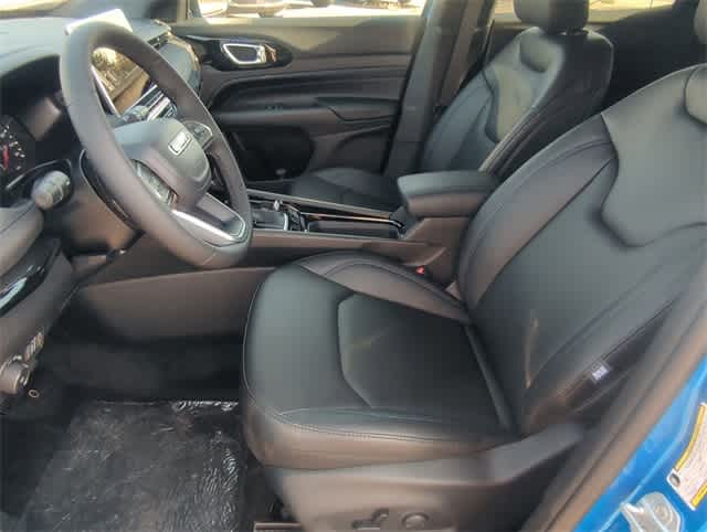 Thumbnail: 2026 Jeep Compass - 16