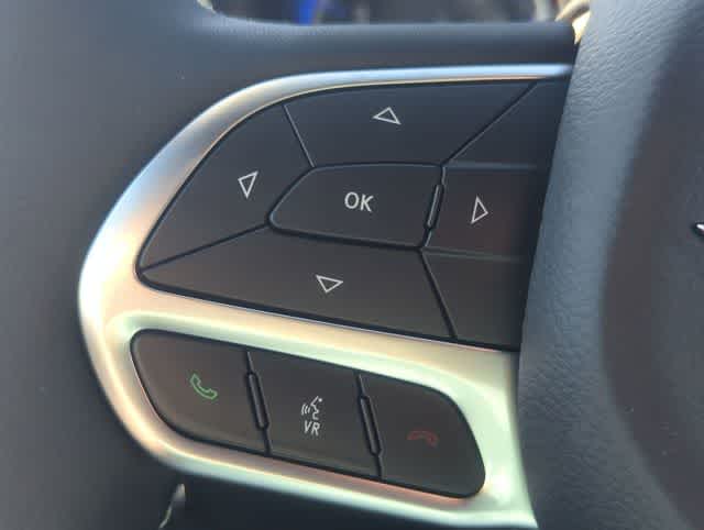 Thumbnail: 2026 Chrysler Voyager - 24