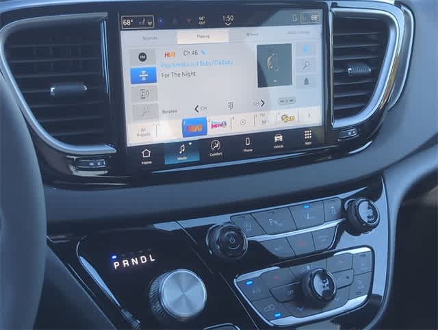 Thumbnail: 2026 Chrysler Voyager - 29