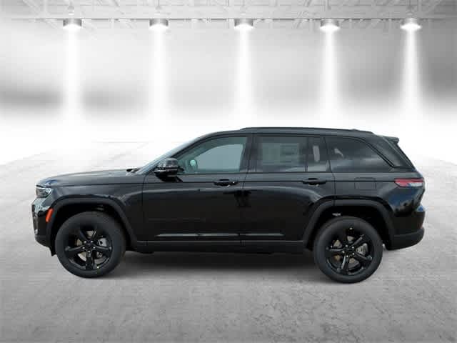 Thumbnail: 2025 Jeep Grand Cherokee - 5