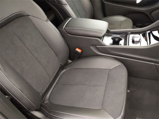 2025 Jeep Grand Cherokee Laredo 22