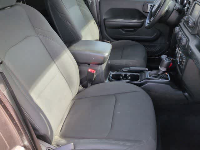 Thumbnail: 2018 Jeep Wrangler - 21